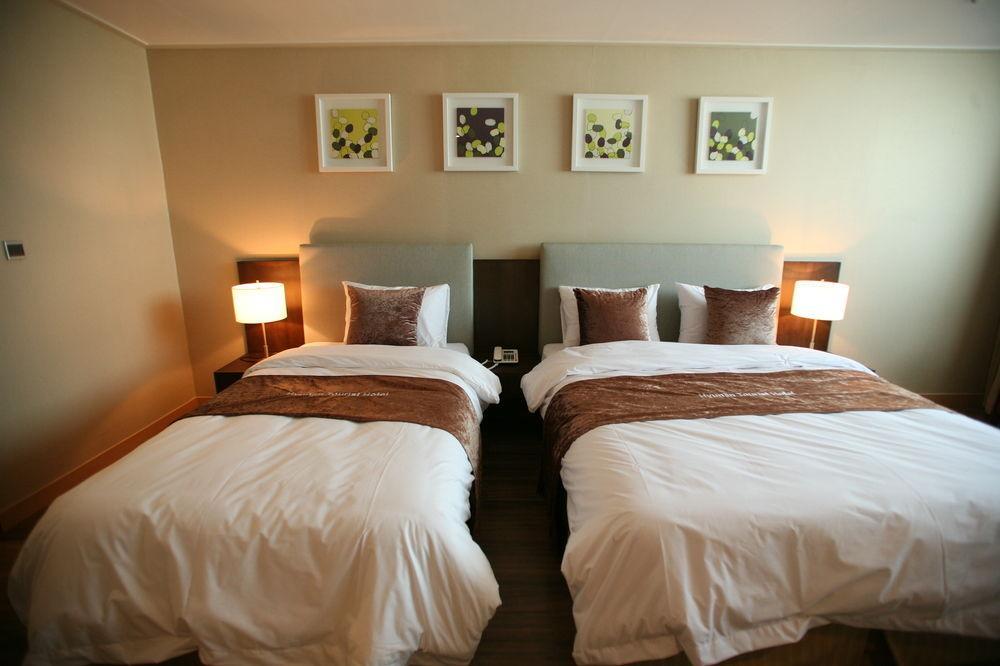 Hyunjin Tourist Hotel Donghae Exteriér fotografie