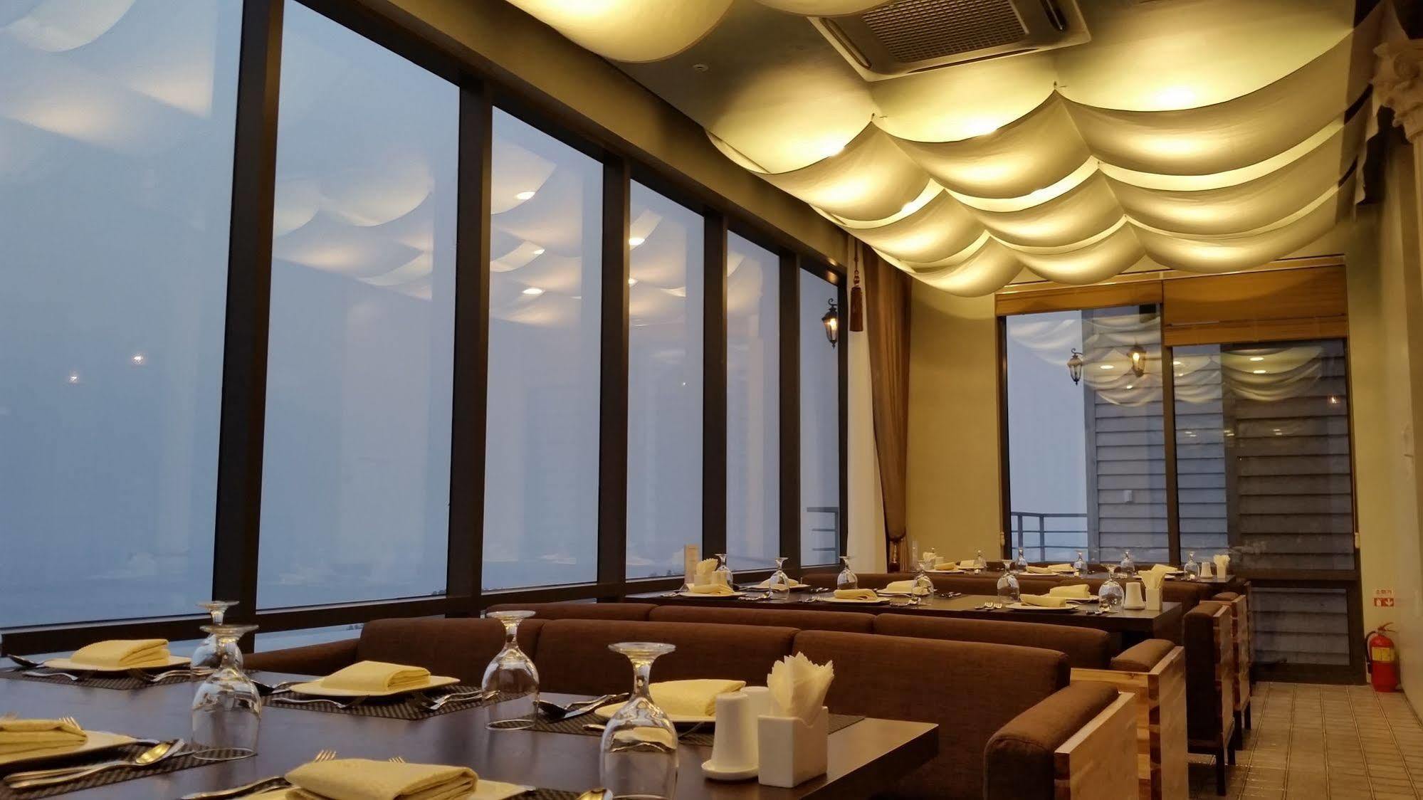 Hyunjin Tourist Hotel Donghae Exteriér fotografie