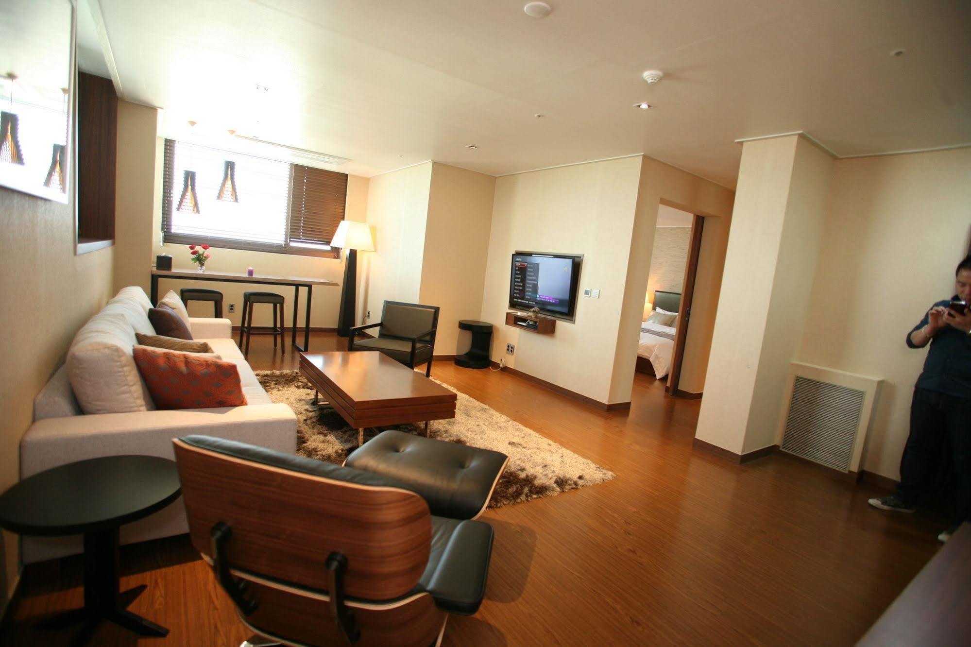 Hyunjin Tourist Hotel Donghae Exteriér fotografie