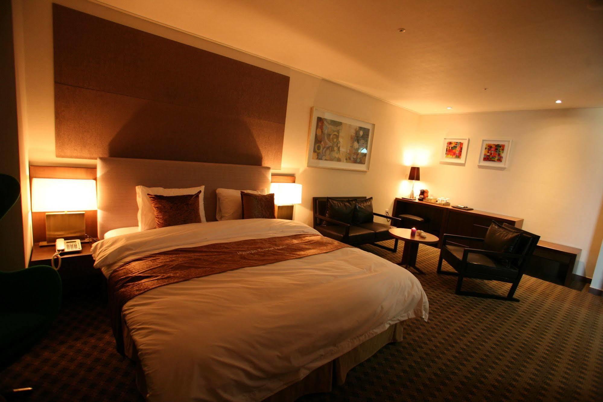Hyunjin Tourist Hotel Donghae Exteriér fotografie